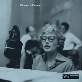 Обложка альбома Блоссом Дири «Blossom Dearie» (1957)