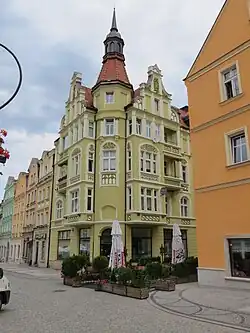 Зелёный, в настоящее время жилой дом