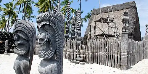 Тики у входа в убежище