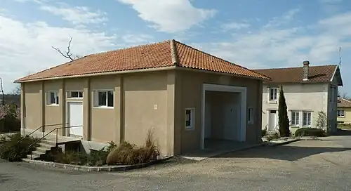 Деревенский зал Бора