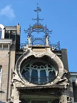 Особняк Сен-Сира. Декор верхнего этажа.