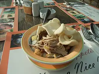 Бубур-аям, присыпанный крупуком