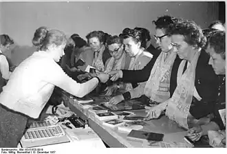 Специальный почтамт (нем. Sonderpostamt)на VI Конгрессе Демократического женскогосоюза Германии (1957)