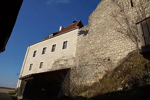 Фрагмент старой стены