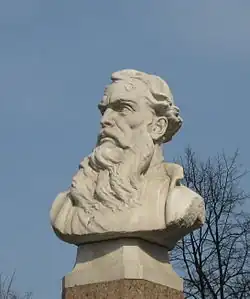 Кузьма Минин на площади Минина и Пожарского