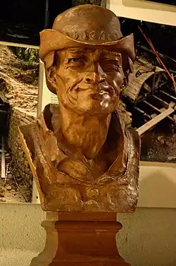 Бюст Людовика XIмузей Musée Saint-Vic, Сент-Аман-Монтрон, Франция, 1910.