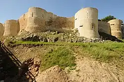 Восстановленные стены и башни