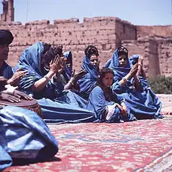 Берберки из союза племён санхаджи (Западная Сахара) на Национальном фольклорном фестивале в Марракеше, 1970 г.