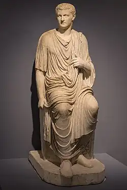 Статуя Калигулы