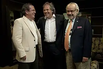 Сан-Хосе (Коста-Рика), 20 марта 2013 года. Министр иностранных дел Рикардо Патиньо встретился со своим уругвайским коллегой Луисом Альмагро и исполнительным директором Американского института прав человека Роберто Куэльяром в зале международного аэропорта Хуан Сантамария.