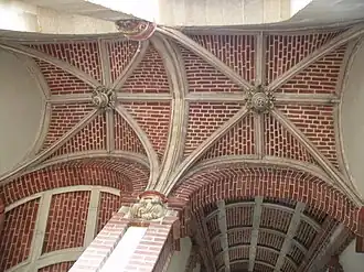 Нервюрный свод в Сен-Жерменском замке. Раннее французское Возрождение