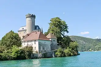 Общий вид замка с восточной стороны