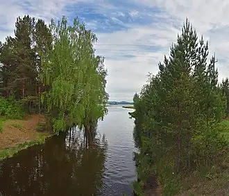 Устье канала и Черноисточинский пруд