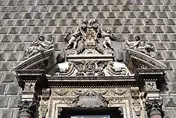 Портал. Деталь