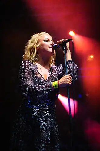 Кису на фестивале Ilosaarirock, 2010