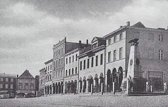 Рыночная площадь с беседками, до 1945 г.