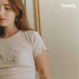 Обложка альбома Clairo «Immunity» (2019)
