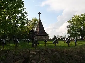 Воинское кладбище № 4 в окрестностях села Бартне, Польша