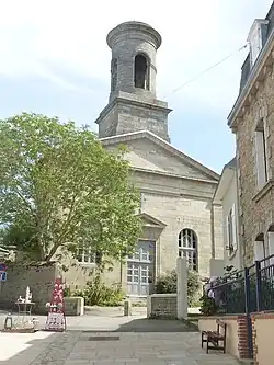 Закрытая церковь Святого Геноле