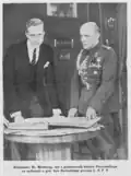 Граф Александер фон Хохберг на аудиенции у президента Лиги противовоздушной и противогазовой обороны Леона Бербецкого. Варшава, 1937 год