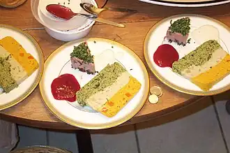 Креспу в ресторане