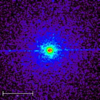 Рентгеновский снимок двойной системы Лебедь Х-3, окружённой обширным гало. Снимок сделан орбитальным телескопом "Чандра" в декабре 1999 года.