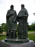 Памятник св. Кириллу и Мефодию возле Успенского собора
