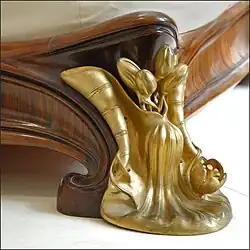 Деталь изножия кровати «Водяные лилии». Музей Д‘Орсе, Париж