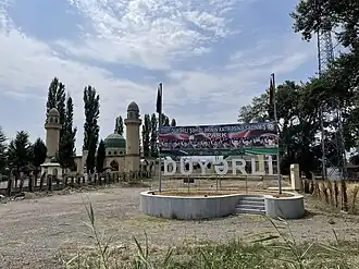 Мемориал в селе, посвящённый жертвам Первой и Второй карабахских войн