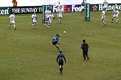 Паркс бьёт штрафной в составе «Глазго Уорриорз»