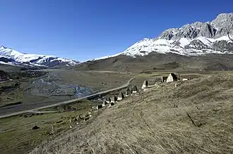 Вид Даргавсской котловины от «Города мёртвых»