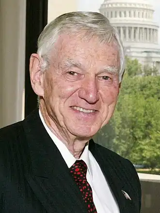 Мёрдок в 2003 году