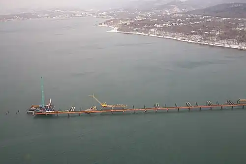 Строительство низководной эстакады на полуостров (2010)