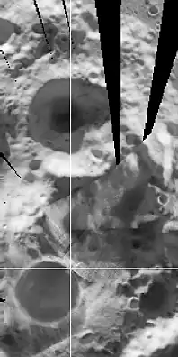 Снимок зонда Lunar Reconnaissance Orbiter. Кратер Де Герлах в верхней части снимка, в нижней части - кратер Шеклтон.