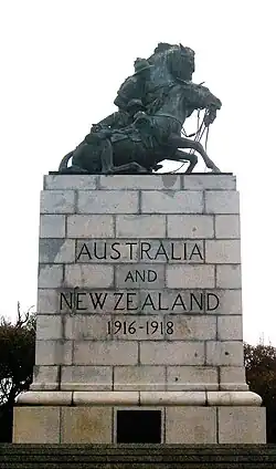 Памятник Пустынному конному корпусу в Олбани