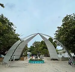 Начало главной улицы острова