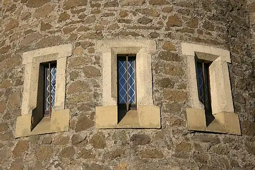 Окна лестничной башни