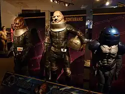 Различные дизайны сонтаранцев.