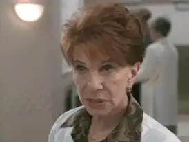 В фильме «Голый пистолет 33⅓: Последний выпад» (1994)