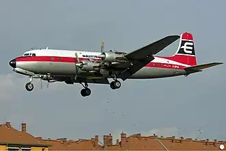 Douglas DC-6A, аналогичный разбившемуся