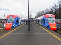 ЭГ2Тв-001 и 002 на платформе Новопеределкино