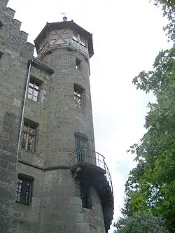 Угловая башня в юго-западной части замка