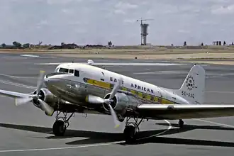 Douglas C-47B компании East African Airways[англ.]
