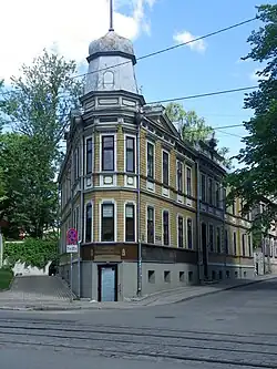 Дом № 5 (вид от ул. Слокас)