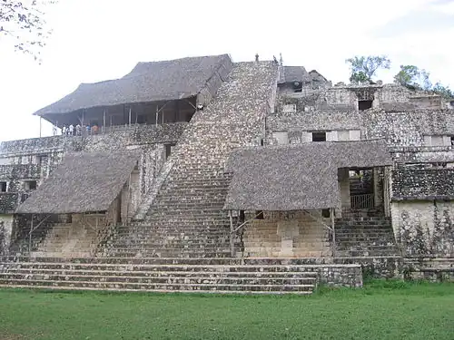 Строения в Эк-Баламе