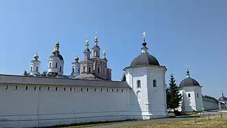 Привратные башни монастыря