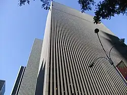 Небоскрёб в сентябре 2010 года