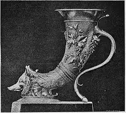 Ритон в виде головы лисы. Бронза, серебрение