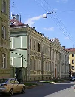 Вдали — Миллионная улица