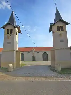 Ферма Нотр-Дам-дю-Кастеле в Барак.